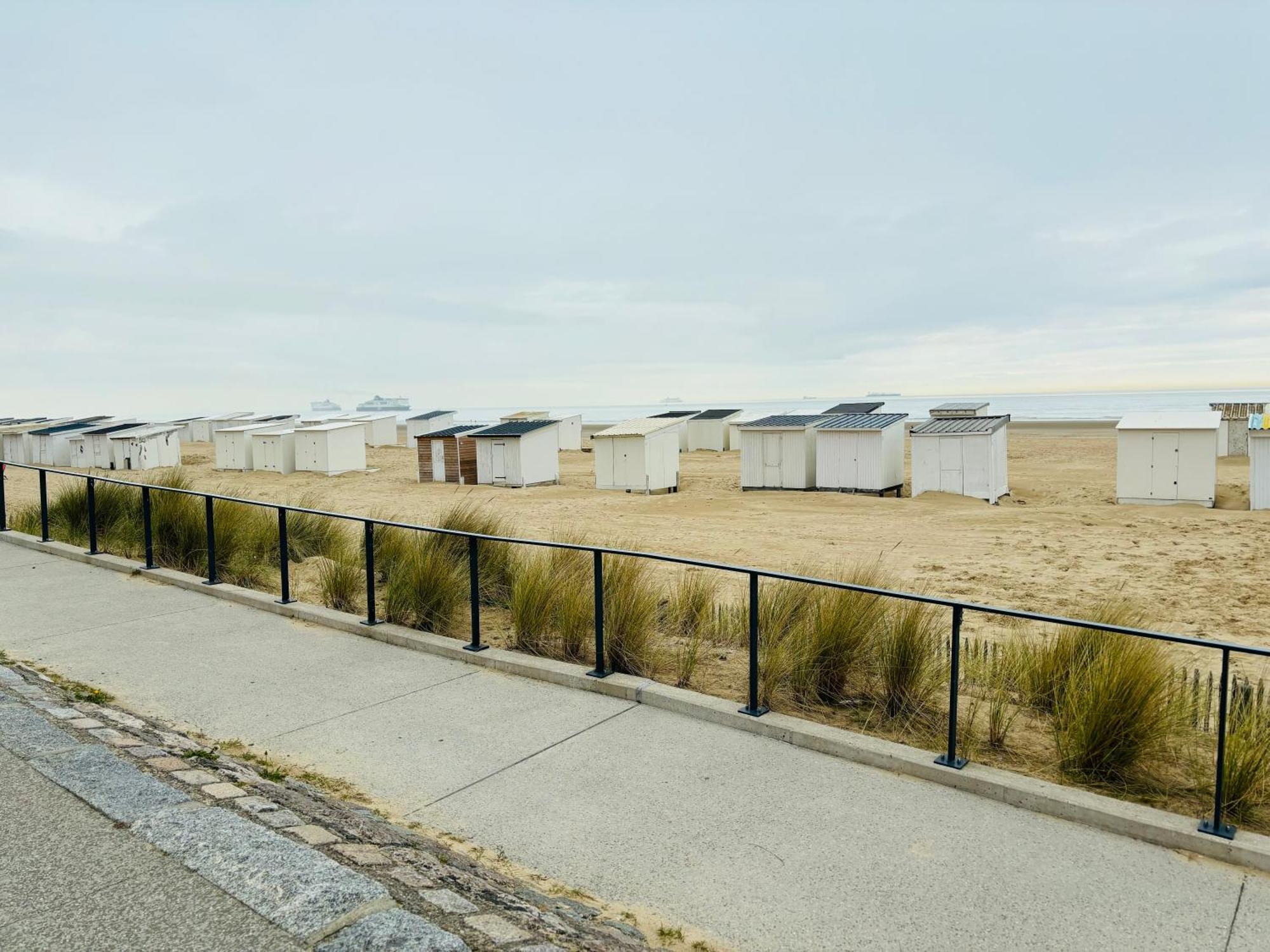 Studio Calais La Plage Exterior photo